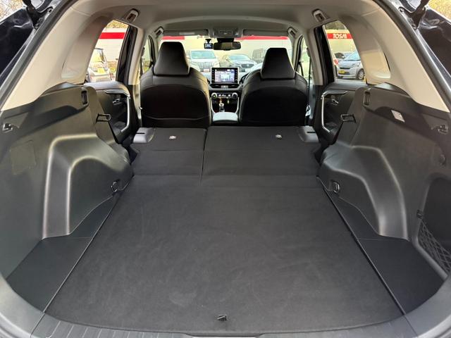 RAV4 アドベンチャー オフロードパッケージ 4WD 9型ディスプレイオーディオ 全周囲カメラ 衝突軽減 合皮シート パワーシート シートベンチレーション ステアリングヒーター グレード専用18インチマットブラック塗装アルミ ワイヤレス充電(18枚目)