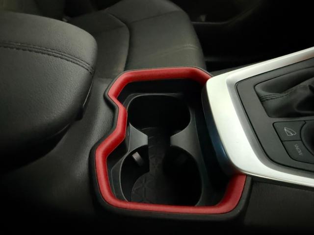 RAV4 アドベンチャー オフロードパッケージ 4WD 9型ディスプレイオーディオ 全周囲カメラ 衝突軽減 合皮シート パワーシート シートベンチレーション ステアリングヒーター グレード専用18インチマットブラック塗装アルミ ワイヤレス充電(20枚目)