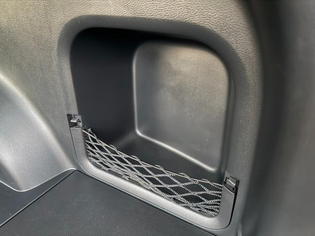 RAV4 アドベンチャー オフロードパッケージ 4WD 9型ディスプレイオーディオ 全周囲カメラ 衝突軽減 合皮シート パワーシート シートベンチレーション ステアリングヒーター グレード専用18インチマットブラック塗装アルミ ワイヤレス充電(26枚目)