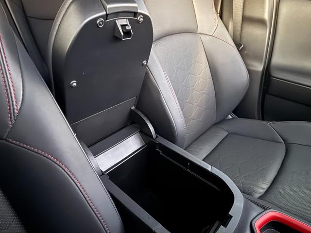 RAV4 アドベンチャー オフロードパッケージ 4WD 9型ディスプレイオーディオ 全周囲カメラ 衝突軽減 合皮シート パワーシート シートベンチレーション ステアリングヒーター グレード専用18インチマットブラック塗装アルミ ワイヤレス充電(30枚目)