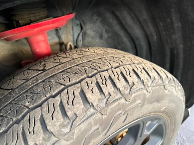 RAV4 アドベンチャー オフロードパッケージ 4WD 9型ディスプレイオーディオ 全周囲カメラ 衝突軽減 合皮シート パワーシート シートベンチレーション ステアリングヒーター グレード専用18インチマットブラック塗装アルミ ワイヤレス充電(46枚目)