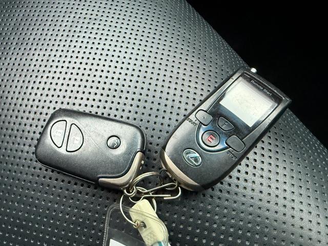 RX RX450h バージョンL 4WD 電子制御式エアサスペンション プレミアムサウンドシステム HDDナビ セミアリニンブラック革シート エアロバンパーセット クリアランスソナー パワーバックドア クルーズコントロール(37枚目)