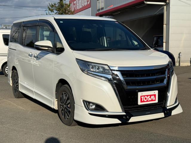 エスクァイア Gi プレミアムパッケージ 4WD TRDエアロ 寒冷地仕様 両側電動スライド アルパイン製10型後席モニター アルパイン製9型ナビ バックカメラ ハーフレザーシート シートヒーター ETC ステアリングヒーター 純正エンスタ(18枚目)