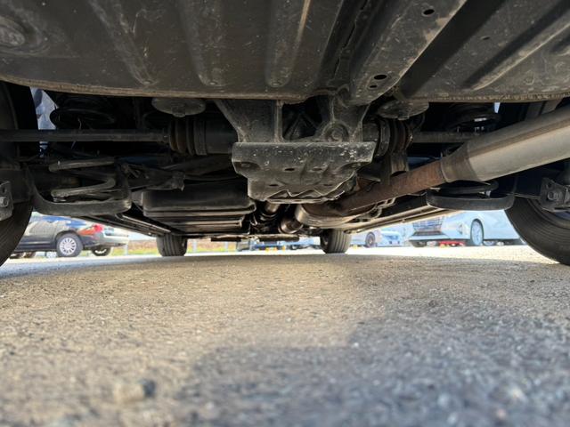 エスクァイア Gi プレミアムパッケージ 4WD TRDエアロ 寒冷地仕様 両側電動スライド アルパイン製10型後席モニター アルパイン製9型ナビ バックカメラ ハーフレザーシート シートヒーター ETC ステアリングヒーター 純正エンスタ(21枚目)