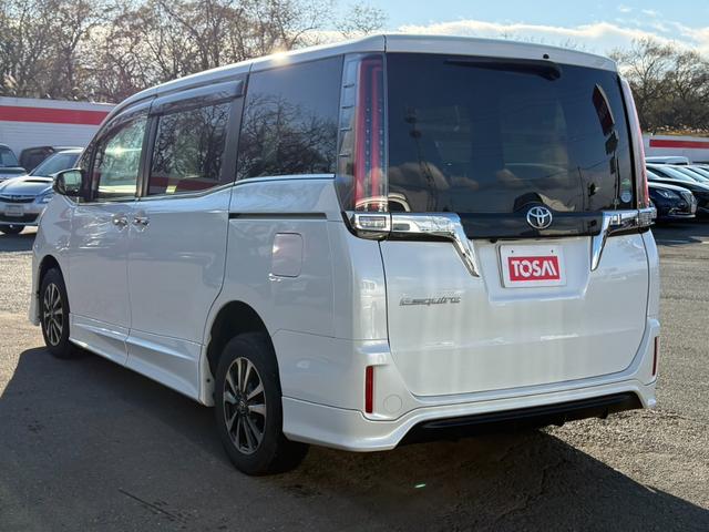 エスクァイア Gi プレミアムパッケージ 4WD TRDエアロ 寒冷地仕様 両側電動スライド アルパイン製10型後席モニター アルパイン製9型ナビ バックカメラ ハーフレザーシート シートヒーター ETC ステアリングヒーター 純正エンスタ(23枚目)