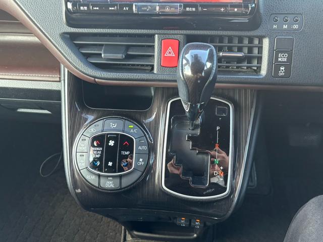 エスクァイア Gi プレミアムパッケージ 4WD TRDエアロ 寒冷地仕様 両側電動スライド アルパイン製10型後席モニター アルパイン製9型ナビ バックカメラ ハーフレザーシート シートヒーター ETC ステアリングヒーター 純正エンスタ(30枚目)