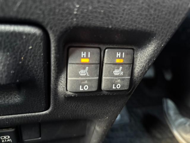 エスクァイア Gi プレミアムパッケージ 4WD TRDエアロ 寒冷地仕様 両側電動スライド アルパイン製10型後席モニター アルパイン製9型ナビ バックカメラ ハーフレザーシート シートヒーター ETC ステアリングヒーター 純正エンスタ(36枚目)