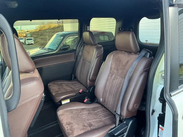 エスクァイア Gi プレミアムパッケージ 4WD TRDエアロ 寒冷地仕様 両側電動スライド アルパイン製10型後席モニター アルパイン製9型ナビ バックカメラ ハーフレザーシート シートヒーター ETC ステアリングヒーター 純正エンスタ(45枚目)