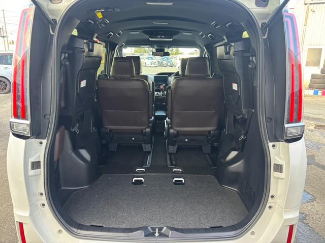 エスクァイア Gi プレミアムパッケージ 4WD TRDエアロ 寒冷地仕様 両側電動スライド アルパイン製10型後席モニター アルパイン製9型ナビ バックカメラ ハーフレザーシート シートヒーター ETC ステアリングヒーター 純正エンスタ(48枚目)