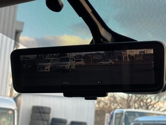 セレナ ハイウェイスター　ＶセレクションＩＩ　４ＷＤ　両側電動スライドドア　フリップダウンモニター　純正メモリーナビ　全周囲カメラ　セーフティパックＢ　インテリジェントエマージェンシーブレーキ　インテリジェントルームミラー　ＬＥＤヘッド（8枚目）