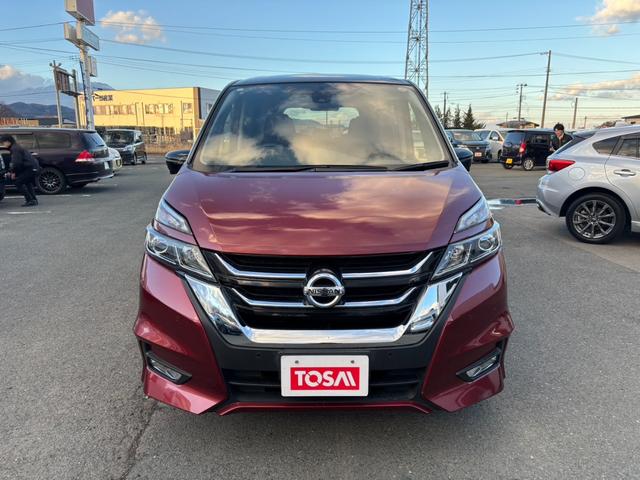 セレナ ハイウェイスター　ＶセレクションＩＩ　４ＷＤ　両側電動スライドドア　フリップダウンモニター　純正メモリーナビ　全周囲カメラ　セーフティパックＢ　インテリジェントエマージェンシーブレーキ　インテリジェントルームミラー　ＬＥＤヘッド（16枚目）