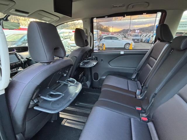 セレナ ハイウェイスター　ＶセレクションＩＩ　４ＷＤ　両側電動スライドドア　フリップダウンモニター　純正メモリーナビ　全周囲カメラ　セーフティパックＢ　インテリジェントエマージェンシーブレーキ　インテリジェントルームミラー　ＬＥＤヘッド（44枚目）