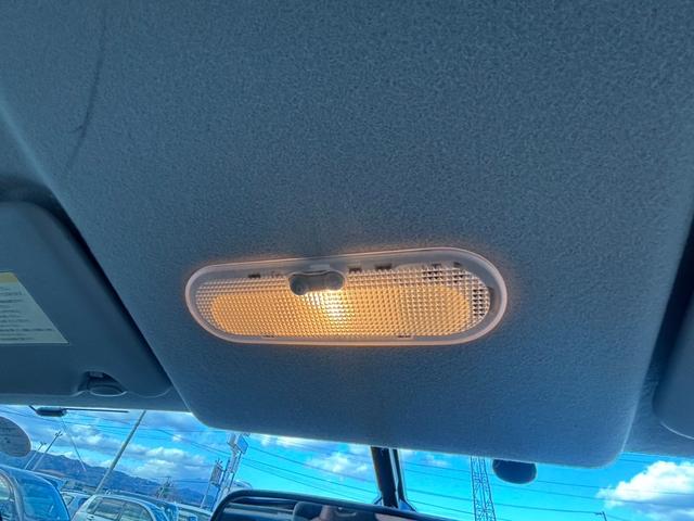 マーチ １２Ｘ　ＦＯＵＲ　４ＷＤ　純正メモリーナビ　スマートキー　盗難防止システム　シートリフター　パワーウィンドウ　衝突安全ボディ　電動格納ミラー　Ｂｌｕｅｔｏｏｔｈ　地デジ　純正１４インチアルミ（30枚目）