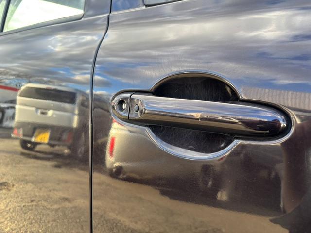 マーチ １２Ｘ　ＦＯＵＲ　４ＷＤ　純正メモリーナビ　スマートキー　盗難防止システム　シートリフター　パワーウィンドウ　衝突安全ボディ　電動格納ミラー　Ｂｌｕｅｔｏｏｔｈ　地デジ　純正１４インチアルミ（43枚目）