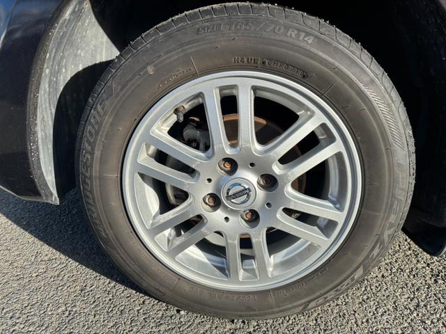 マーチ １２Ｘ　ＦＯＵＲ　４ＷＤ　純正メモリーナビ　スマートキー　盗難防止システム　シートリフター　パワーウィンドウ　衝突安全ボディ　電動格納ミラー　Ｂｌｕｅｔｏｏｔｈ　地デジ　純正１４インチアルミ（47枚目）