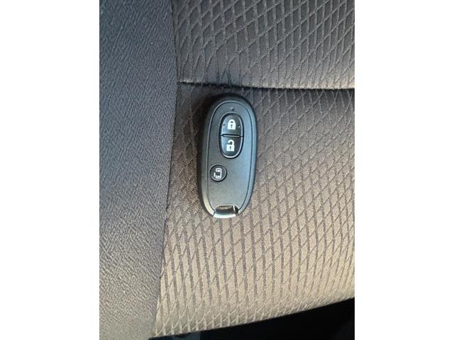 デリカＤ：２ Ｘ　片側パワースライドドア　エクリプス製メモリーナビ　バックカメラ　シートヒーター　スマートキー　プライバシーガラス　オートエアコン　リアヒーターダクト　ヒーテッドドアミラー　純正１４インチアルミ（8枚目）