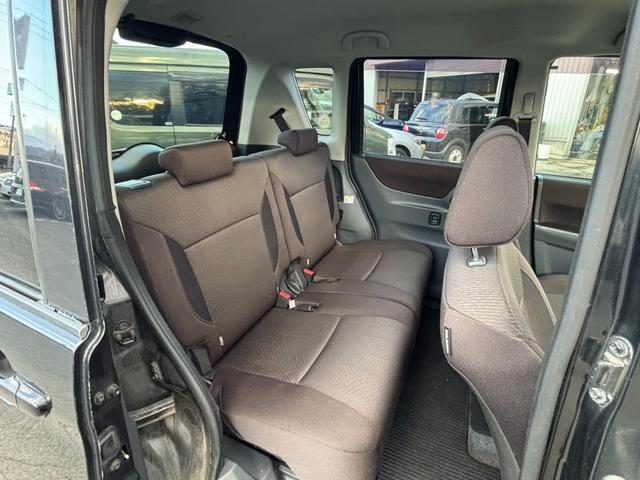 デリカＤ：２ Ｘ　片側パワースライドドア　エクリプス製メモリーナビ　バックカメラ　シートヒーター　スマートキー　プライバシーガラス　オートエアコン　リアヒーターダクト　ヒーテッドドアミラー　純正１４インチアルミ（10枚目）