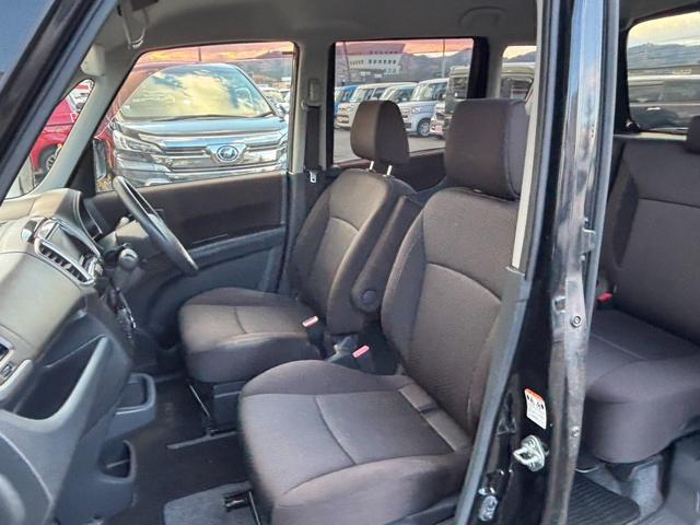 デリカＤ：２ Ｘ　片側パワースライドドア　エクリプス製メモリーナビ　バックカメラ　シートヒーター　スマートキー　プライバシーガラス　オートエアコン　リアヒーターダクト　ヒーテッドドアミラー　純正１４インチアルミ（25枚目）