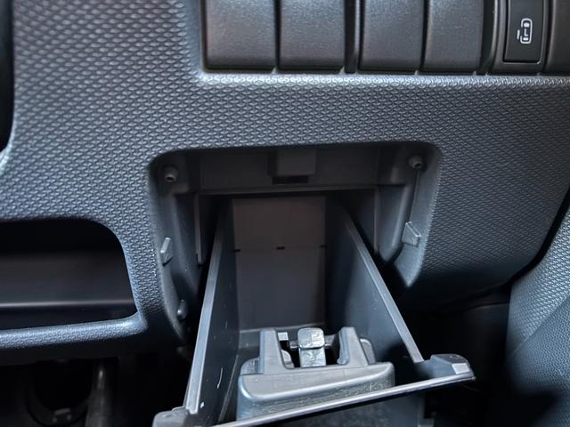 デリカＤ：２ Ｘ　片側パワースライドドア　エクリプス製メモリーナビ　バックカメラ　シートヒーター　スマートキー　プライバシーガラス　オートエアコン　リアヒーターダクト　ヒーテッドドアミラー　純正１４インチアルミ（36枚目）