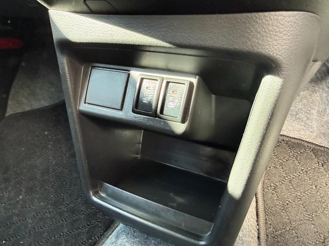 アルト L 4WD デュアルセンサーブレーキサポート シートヒーター レーンキープアシスト 誤発進抑制機能 リアパーキングセンサー 先行車発進警報機能 ドライブレコーダー アイドリングストップ 電動格納ミラー(29枚目)