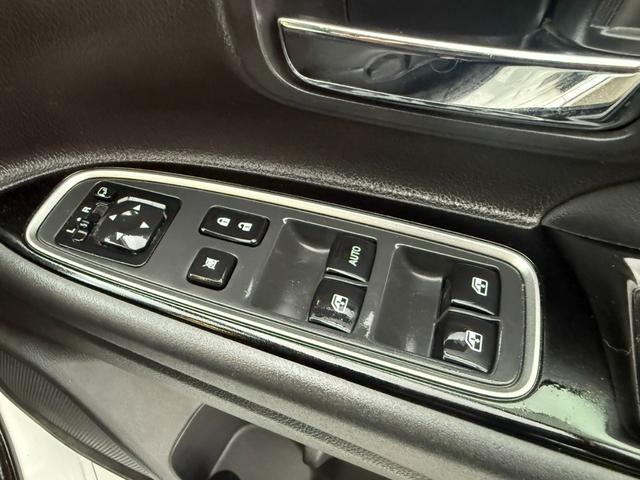 アウトランダーＰＨＥＶ Ｇナビパッケージ　４ＷＤ　ミツビシマルチコミュニケーションシステム　全周囲カメラ　衝突軽減システム　レーダークルーズ　合皮シート　パワーシート　シートヒーター　ステアリングヒーター　パワーバックドア　ＬＥＤヘッド（46枚目）
