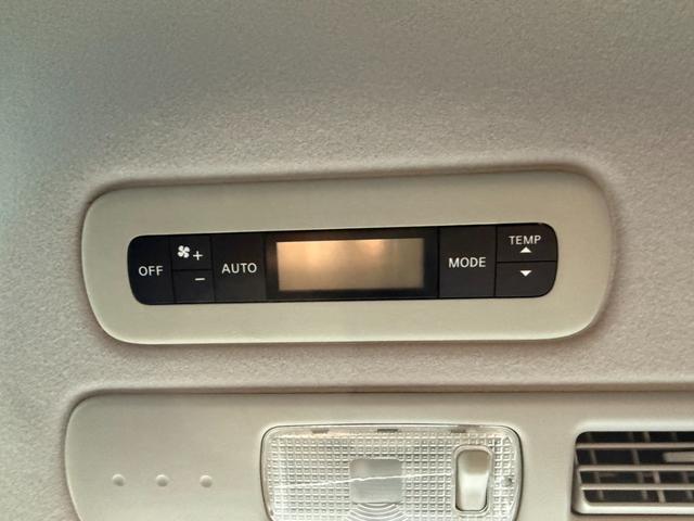 セレナ ハイウェイスター　４ＷＤ　両側電動スライドドア　フリップダウンモニター　純正ＨＤＤナビ　全周囲カメラ　ＨＩＤヘッドライト　クルーズコントロール　純正１５インチアルミ　純正革巻きステアリング　オートエアコン　オートライト（36枚目）