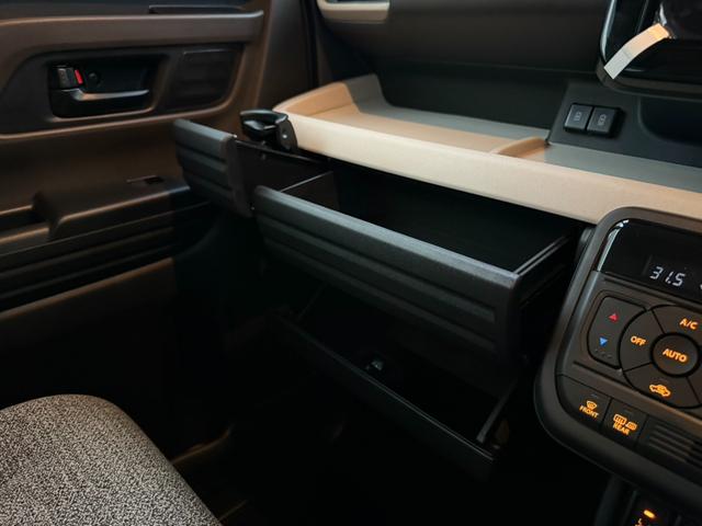 スペーシア ハイブリッドX 4WD スズキセーフティーサポート 純正9インチフルセグメモリーナビ 全方位モニター 2トーンルーフ仕様 LEDオートライト 前席シートヒーター 両側パワースライドドア シートヒーター(42枚目)