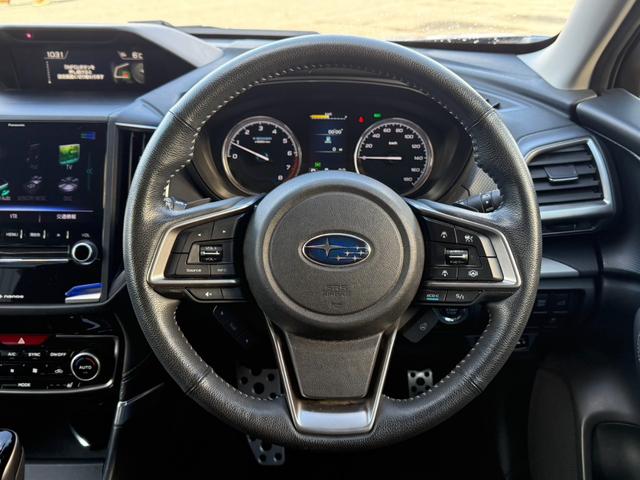 フォレスター アドバンス　４ＷＤ　純正ナビ　バックカメラ　アイサイトセーフティプラス　レーダークルーズ　合皮シート　パワーシート　シートヒーター　パワーバックドア　ＬＥＤヘッド　レーンキープアシスト　ヘッドランプウォッシャー（12枚目）