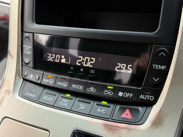 ヴェルファイア 2.4Z プラチナセレクションII 4WD 寒冷地仕様 両側電動スライドドア 純正HDDナビ バックカメラ パワーバックドア HIDヘッドライト クリアランスソナー 純正18インチアルミ ETC オートライト オートエアコン(36枚目)