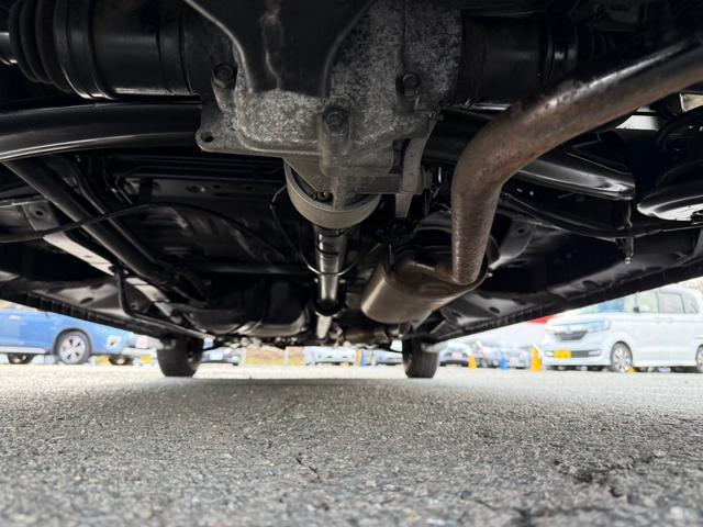 N-BOX G・Lパッケージ 4WD 片側パワースライドドア スマートキー Clarion製CDオーディオ オートエアコン ステアリングスイッチ オートエアコン キーレス バニティミラー 電動格納ミラー 社外エンジンスターター(20枚目)