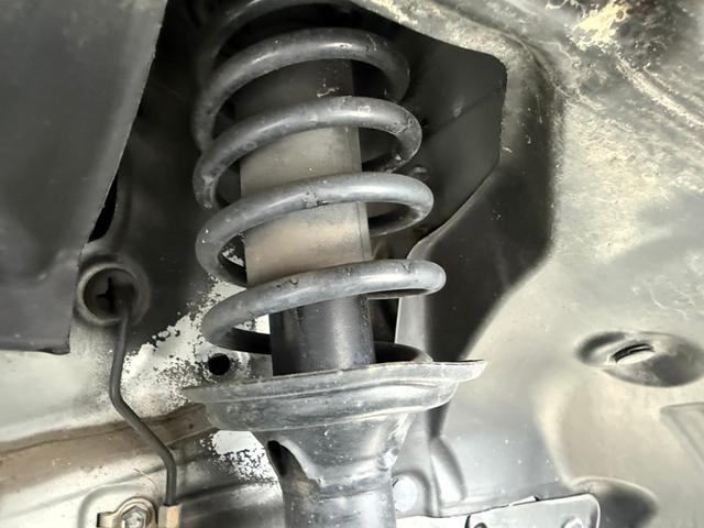 N-BOX G・Lパッケージ 4WD 片側パワースライドドア スマートキー Clarion製CDオーディオ オートエアコン ステアリングスイッチ オートエアコン キーレス バニティミラー 電動格納ミラー 社外エンジンスターター(22枚目)