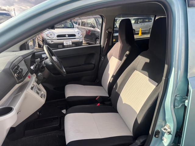 ■大型展示場に軽自動車、ハイブリッドカー、コンパクトカー、スポーツ、ミニバン、１ＢＯＸカー、ＳＵＶなどオールジャンル勢ぞろい♪新車・登録済み未使用車の販売もしております！まずはご相談・ご来店を！