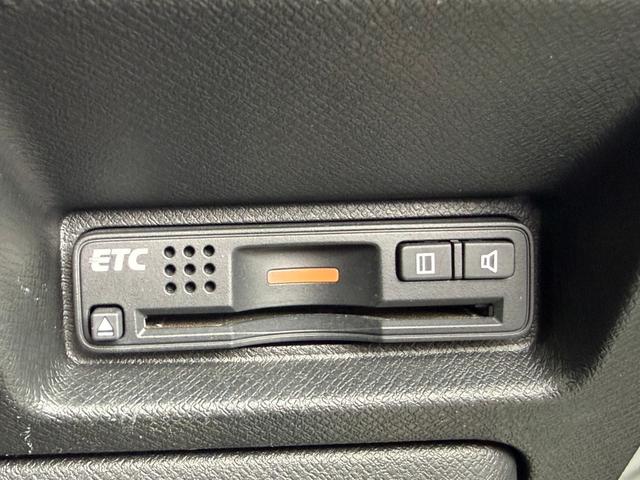 ステップワゴンスパーダ Ｚ　インターナビセレクション　フリップダウンモニター　両側電動スライドドア　寒冷地仕様　純正ＨＤＤナビ　バックカメラ　ＥＴＣ　クルーズコントロール　ＨＩＤヘッドライト　スマートキー　フルセグＴＶ　ＣＤ／ＤＶＤ　ステアリングスイッチ（7枚目）