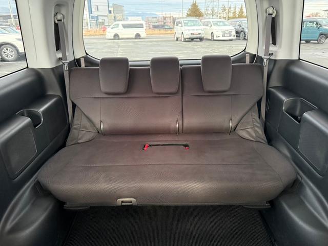 ステップワゴンスパーダ Ｚ　インターナビセレクション　フリップダウンモニター　両側電動スライドドア　寒冷地仕様　純正ＨＤＤナビ　バックカメラ　ＥＴＣ　クルーズコントロール　ＨＩＤヘッドライト　スマートキー　フルセグＴＶ　ＣＤ／ＤＶＤ　ステアリングスイッチ（11枚目）