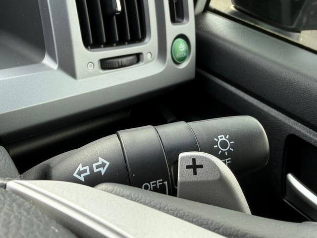 ステップワゴンスパーダ Ｚ　インターナビセレクション　フリップダウンモニター　両側電動スライドドア　寒冷地仕様　純正ＨＤＤナビ　バックカメラ　ＥＴＣ　クルーズコントロール　ＨＩＤヘッドライト　スマートキー　フルセグＴＶ　ＣＤ／ＤＶＤ　ステアリングスイッチ（34枚目）