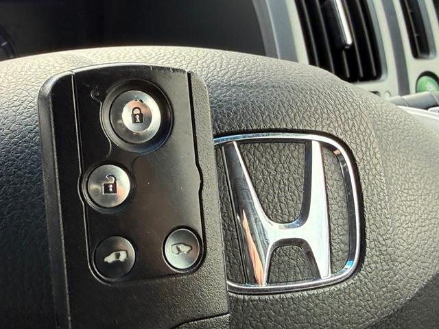 ステップワゴンスパーダ Ｚ　インターナビセレクション　フリップダウンモニター　両側電動スライドドア　寒冷地仕様　純正ＨＤＤナビ　バックカメラ　ＥＴＣ　クルーズコントロール　ＨＩＤヘッドライト　スマートキー　フルセグＴＶ　ＣＤ／ＤＶＤ　ステアリングスイッチ（40枚目）