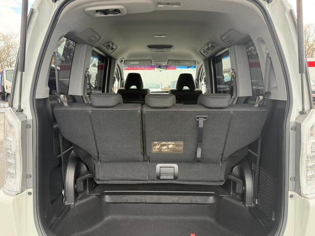 ステップワゴンスパーダ Ｚ　インターナビセレクション　フリップダウンモニター　両側電動スライドドア　寒冷地仕様　純正ＨＤＤナビ　バックカメラ　ＥＴＣ　クルーズコントロール　ＨＩＤヘッドライト　スマートキー　フルセグＴＶ　ＣＤ／ＤＶＤ　ステアリングスイッチ（45枚目）