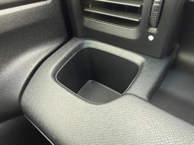 ステップワゴンスパーダ Ｚ　インターナビセレクション　フリップダウンモニター　両側電動スライドドア　寒冷地仕様　純正ＨＤＤナビ　バックカメラ　ＥＴＣ　クルーズコントロール　ＨＩＤヘッドライト　スマートキー　フルセグＴＶ　ＣＤ／ＤＶＤ　ステアリングスイッチ（49枚目）