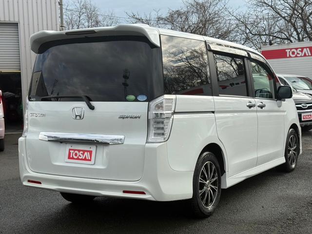 ステップワゴンスパーダ Ｚ　インターナビセレクション　フリップダウンモニター　両側電動スライドドア　寒冷地仕様　純正ＨＤＤナビ　バックカメラ　ＥＴＣ　クルーズコントロール　ＨＩＤヘッドライト　スマートキー　フルセグＴＶ　ＣＤ／ＤＶＤ　ステアリングスイッチ（53枚目）