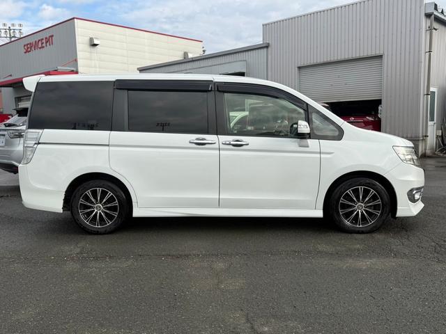 ステップワゴンスパーダ Ｚ　インターナビセレクション　フリップダウンモニター　両側電動スライドドア　寒冷地仕様　純正ＨＤＤナビ　バックカメラ　ＥＴＣ　クルーズコントロール　ＨＩＤヘッドライト　スマートキー　フルセグＴＶ　ＣＤ／ＤＶＤ　ステアリングスイッチ（54枚目）