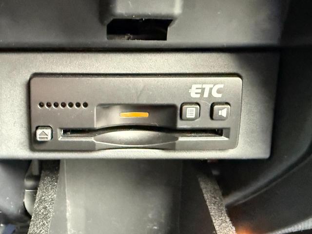 ソリオバンディット 4WD 純正エアロ 両側パワースライドドア KENWOOD製メモリーナビ HIDヘッドライト ETC スマートキー オートライト オートエアコン ステアリングスイッチ DVD再生 純正アルミホイール(6枚目)