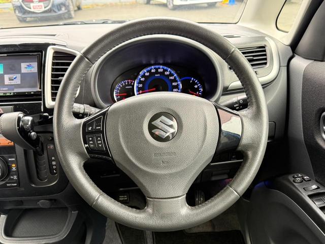 ソリオバンディット 4WD 純正エアロ 両側パワースライドドア KENWOOD製メモリーナビ HIDヘッドライト ETC スマートキー オートライト オートエアコン ステアリングスイッチ DVD再生 純正アルミホイール(12枚目)