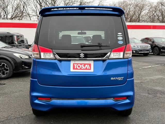 ソリオバンディット 4WD 純正エアロ 両側パワースライドドア KENWOOD製メモリーナビ HIDヘッドライト ETC スマートキー オートライト オートエアコン ステアリングスイッチ DVD再生 純正アルミホイール(16枚目)