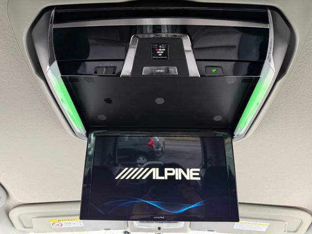 セレナ 　ＡＬＰＩＮＥ製１２．８インチ後席モニター　両側電動スライドドア　プロパイロット　ＡＬＰＩＮＥ製９インチメモリーナビ　全周囲モニター　エマージェンシーブレーキ　前後ドラレコ　ＥＴＣ　デジタルインナーミラ（3枚目）
