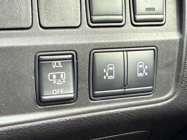 セレナ 　ＡＬＰＩＮＥ製１２．８インチ後席モニター　両側電動スライドドア　プロパイロット　ＡＬＰＩＮＥ製９インチメモリーナビ　全周囲モニター　エマージェンシーブレーキ　前後ドラレコ　ＥＴＣ　デジタルインナーミラ（4枚目）