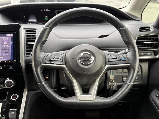 セレナ 　ＡＬＰＩＮＥ製１２．８インチ後席モニター　両側電動スライドドア　プロパイロット　ＡＬＰＩＮＥ製９インチメモリーナビ　全周囲モニター　エマージェンシーブレーキ　前後ドラレコ　ＥＴＣ　デジタルインナーミラ（13枚目）