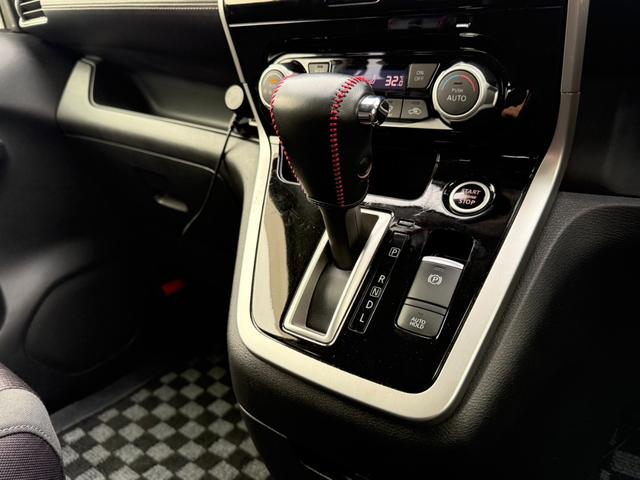 セレナ 　ＡＬＰＩＮＥ製１２．８インチ後席モニター　両側電動スライドドア　プロパイロット　ＡＬＰＩＮＥ製９インチメモリーナビ　全周囲モニター　エマージェンシーブレーキ　前後ドラレコ　ＥＴＣ　デジタルインナーミラ（30枚目）