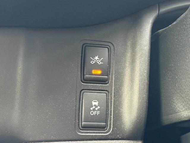 セレナ 　ＡＬＰＩＮＥ製１２．８インチ後席モニター　両側電動スライドドア　プロパイロット　ＡＬＰＩＮＥ製９インチメモリーナビ　全周囲モニター　エマージェンシーブレーキ　前後ドラレコ　ＥＴＣ　デジタルインナーミラ（31枚目）