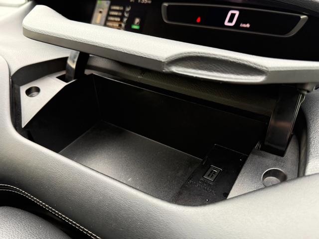 セレナ 　ＡＬＰＩＮＥ製１２．８インチ後席モニター　両側電動スライドドア　プロパイロット　ＡＬＰＩＮＥ製９インチメモリーナビ　全周囲モニター　エマージェンシーブレーキ　前後ドラレコ　ＥＴＣ　デジタルインナーミラ（36枚目）