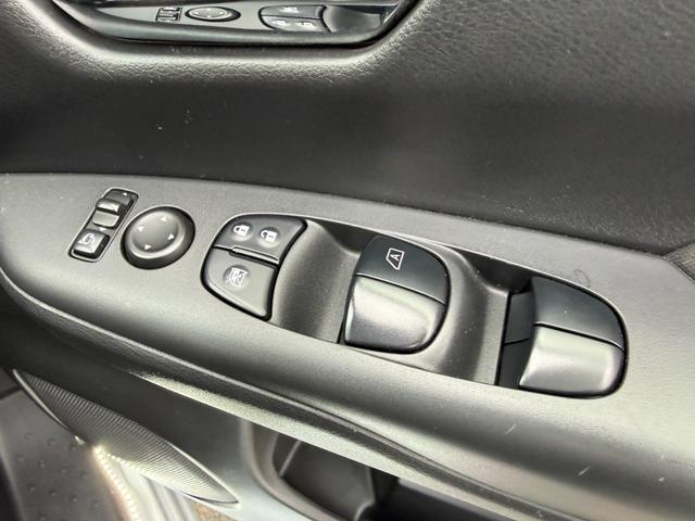 セレナ 　ＡＬＰＩＮＥ製１２．８インチ後席モニター　両側電動スライドドア　プロパイロット　ＡＬＰＩＮＥ製９インチメモリーナビ　全周囲モニター　エマージェンシーブレーキ　前後ドラレコ　ＥＴＣ　デジタルインナーミラ（41枚目）